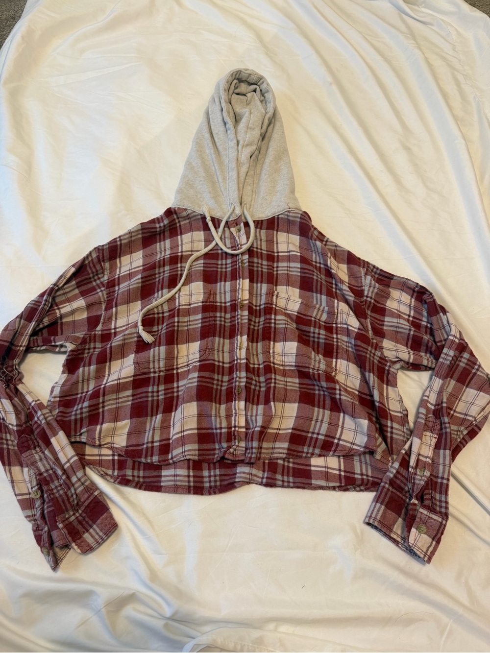 American Eagle Outfitters Red and Cream Plaid Cropped Hoodie
